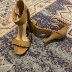 Beige Heels, Size 8.5, Only worn a couple times